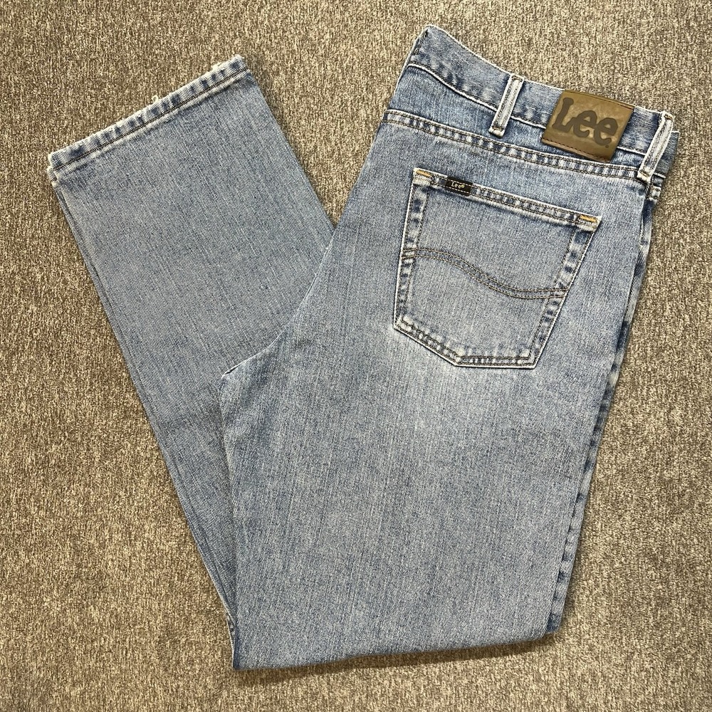 Lee Jeans Mens 40x30 Light Stone Regular Fit Straight Leg‎ Good Condition (060)
